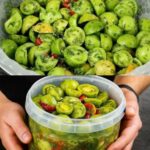Salată Delicioasă cu Roșii Verzi - Rețetă Simplă și Rapidă cf-featured-165