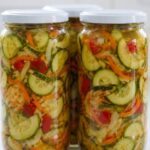Salată de dovlecei, morcovi și ardei: o garnitură colorată și sănătoasă cf-featured-793